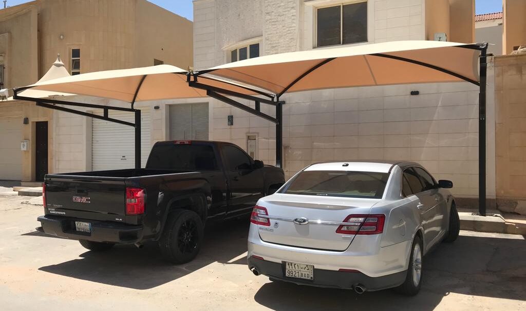 مظلات سيارات مسموحه