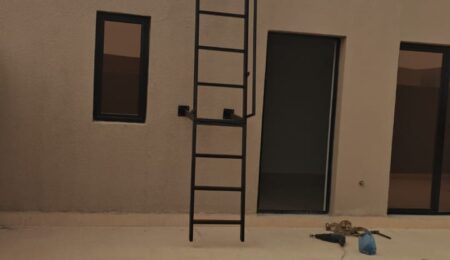 سلم خزان حديد بالرياض