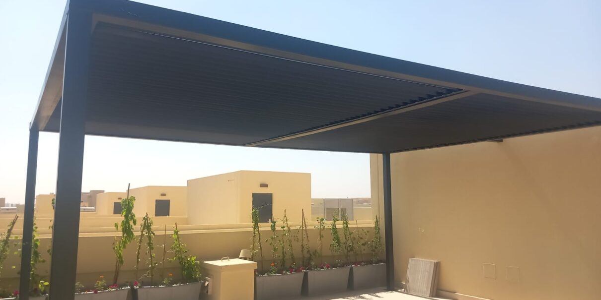 مظلات الفناء الخارجي