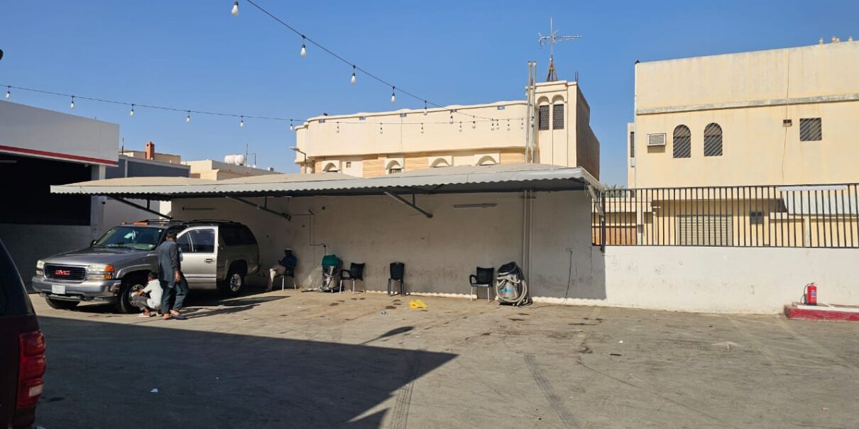 مظلات محطات بترول