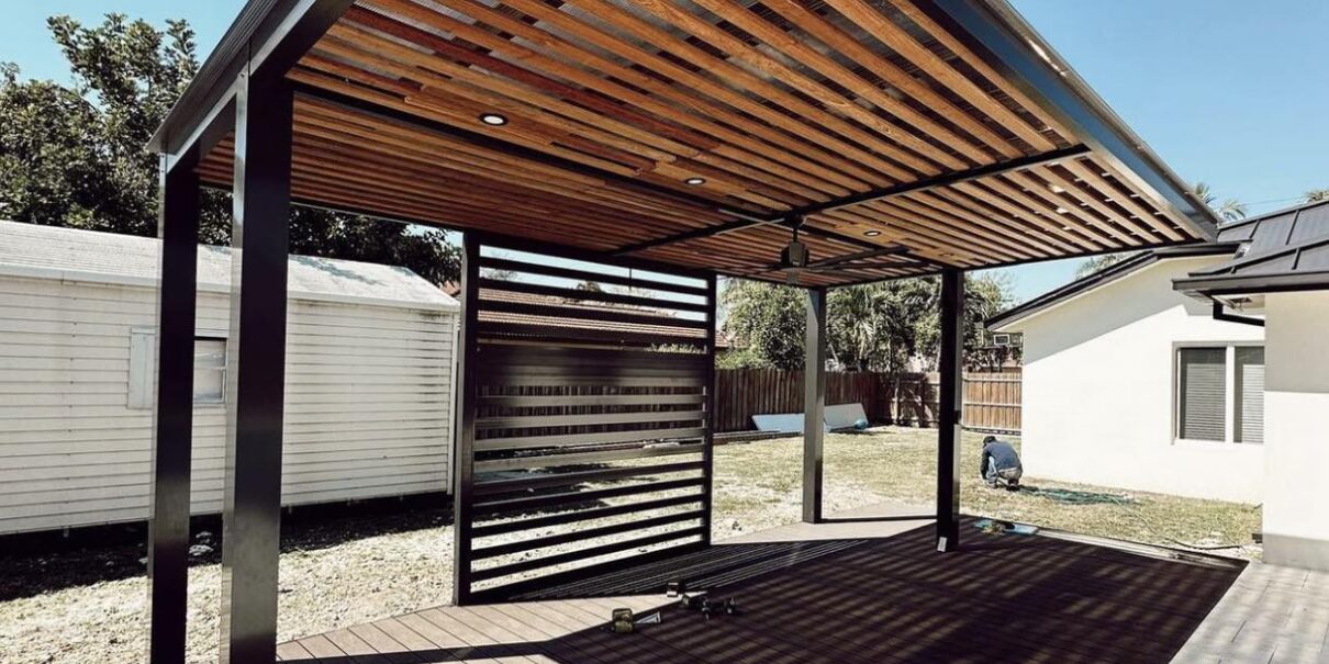 مظلة حماية واقية من الشمس